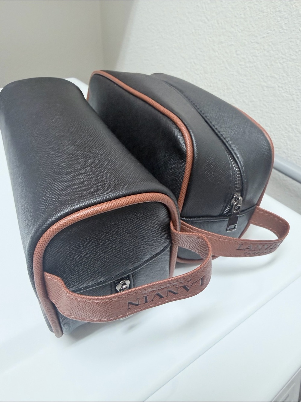 Lambing travel bag, Black with Brown Trim
Price is for 2 of them